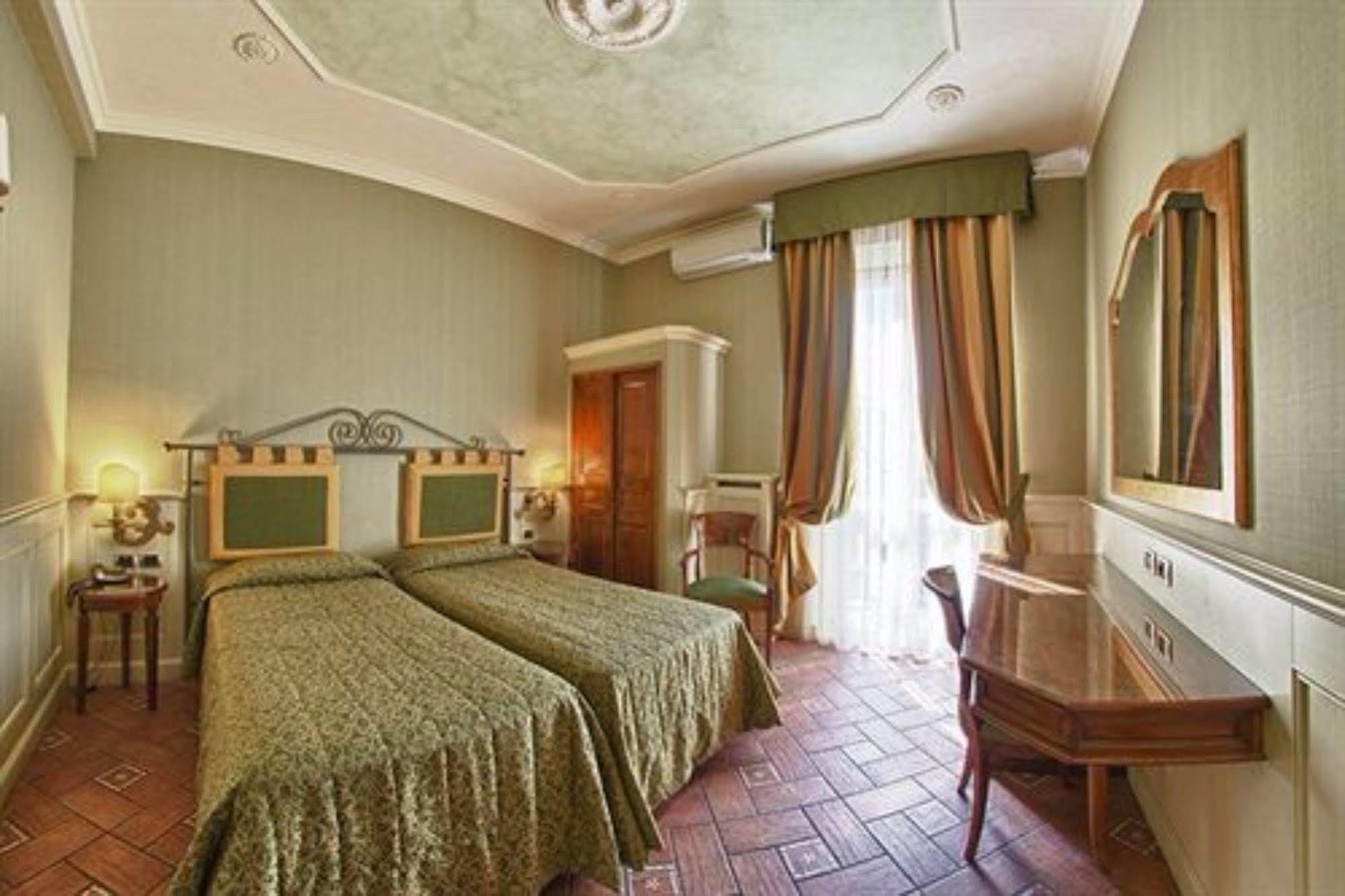 Hotel Pedrini Болонья Экстерьер фото