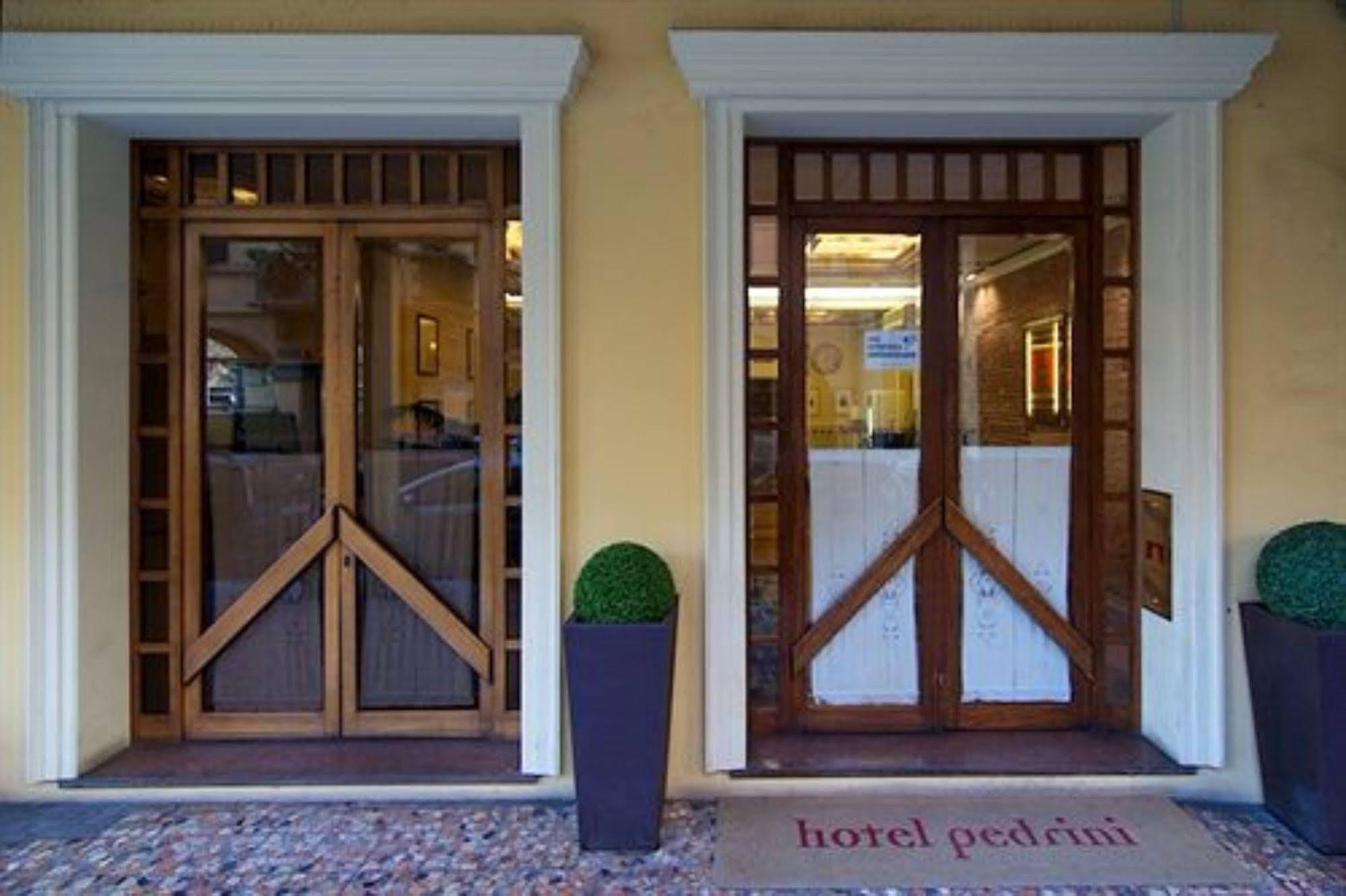Hotel Pedrini Болонья Экстерьер фото
